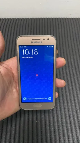 Celular Samsung J2 funcionando