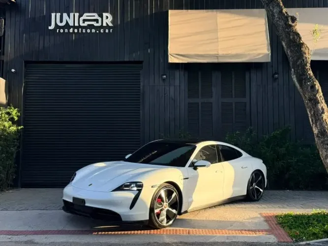 Porsche Taycan Turbo (elétrico) 2021