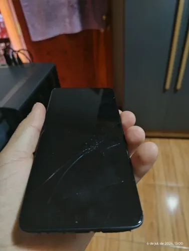 Tela original moto g84 5g, apenas vidro quebrado, preço negociável