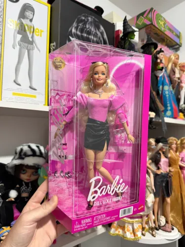 Boneca Barbie Deluxe Rare Find Loira