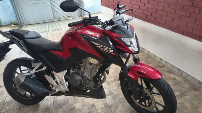 Cb 300 ABS impecável único dono zera