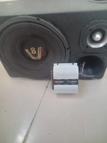 Vendo essa caixa trio e um módulo tarapes tel. *57 valor 300.00