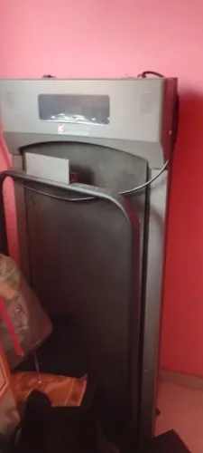 Vendo essa esteira pouco usada em bom estado