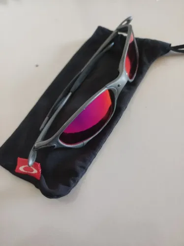 Lupa Oakley