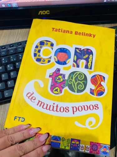 Livro Infantil  Contos de Muitos Povos