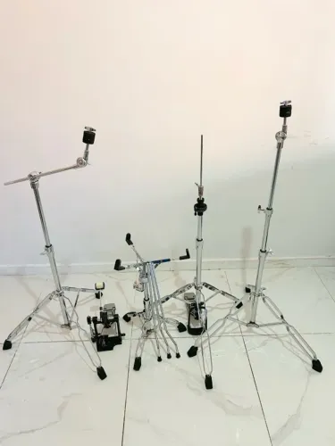 Estantes / fERRAGENS DE BATERIA (Michael)