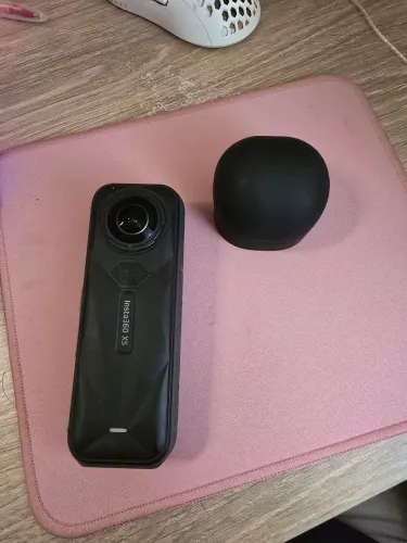 Insta360 x5