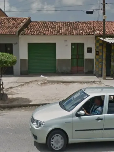 Casa na avenida senador Rui palmeira levada