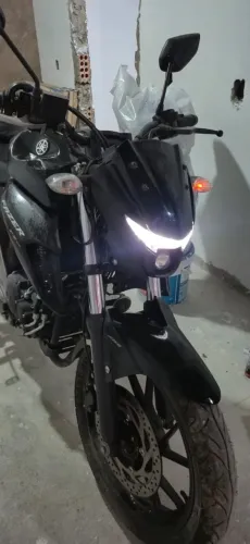 Moto de garagem 