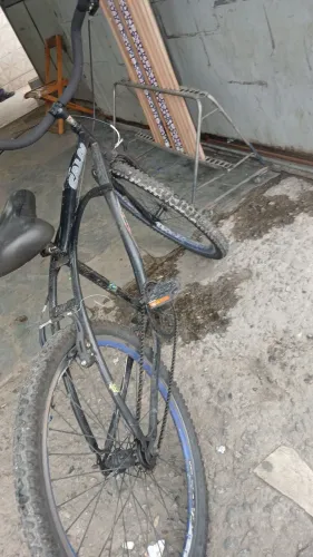 Vendo bike 300 pra sair logo
