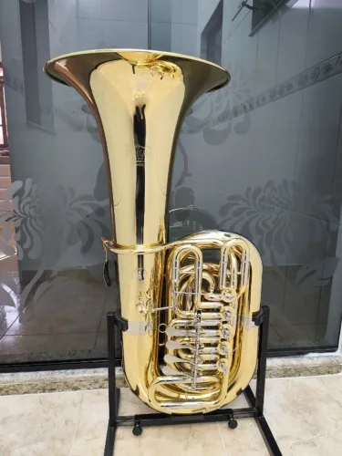 Tuba 4/4 Tokai TB-402L 5 Rotores em Dó - Laqueada - Nova (Mostruário)Troco/Parcelo 21x