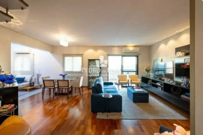Apartamento "cobertura" no Tatuapé. 170m², 3 suítes e 3 vagas. Condomínio Victor Hugo