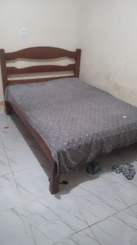 Cama casal Angelim + colchao
