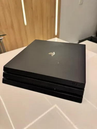 PS4 Pro 1 TB