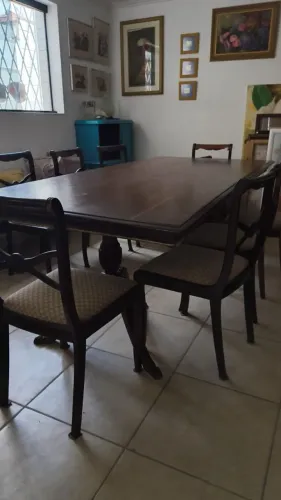 Mesa com 8 cadeiras para de leão rústica colonial madeira relíquia 