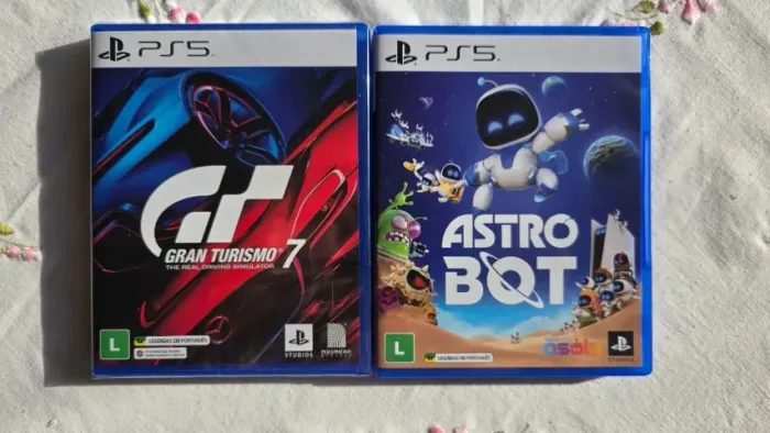 Jogos PS5 Astrobot e Gran Turismo 7