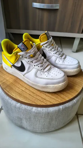 TENIS NIKE AIR FORCE LOW NBA AMARILLO 