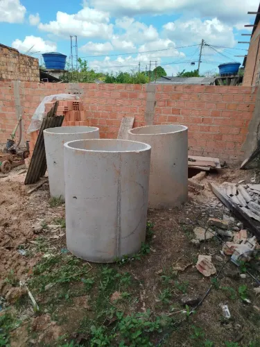 Vendo três Maninhas pra poço