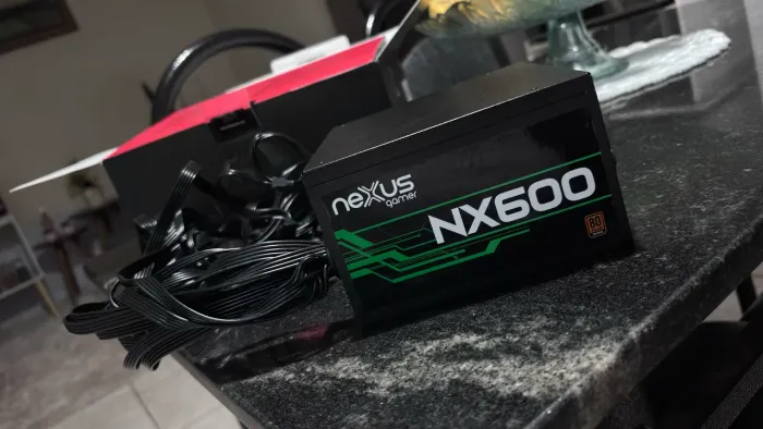 Fonte Gamer Nexus NX600 600W 80 Plus - Nova na Caixa