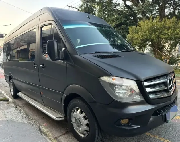 Transfiro dívida ,MB sprinter 515 executiva ano 2019