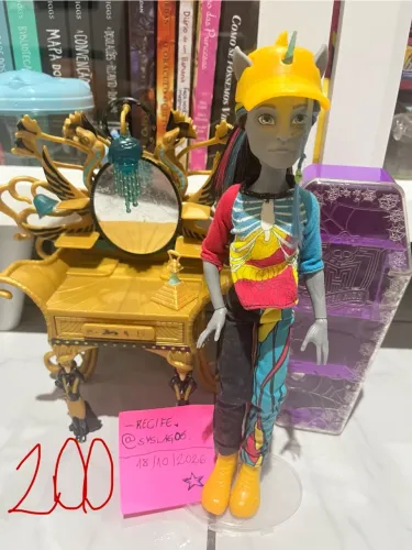 lote monster high G1 neightan cleo de nile acessório