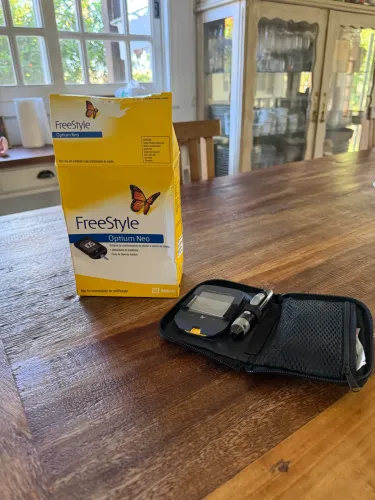Medidor de cetose e glicemia FreeStyle