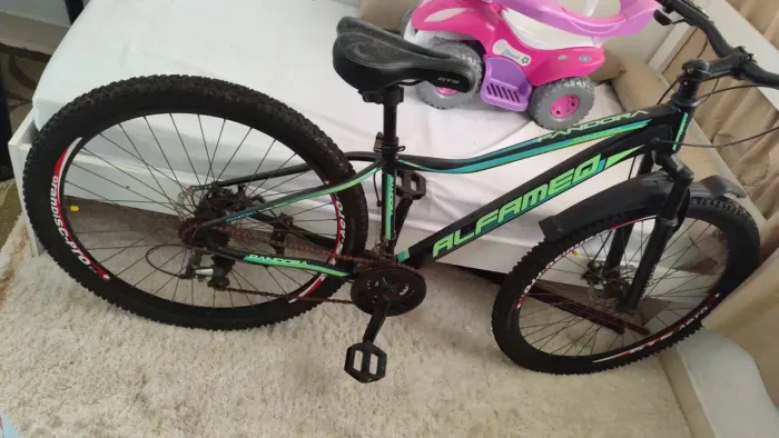 vende se um bike de macha