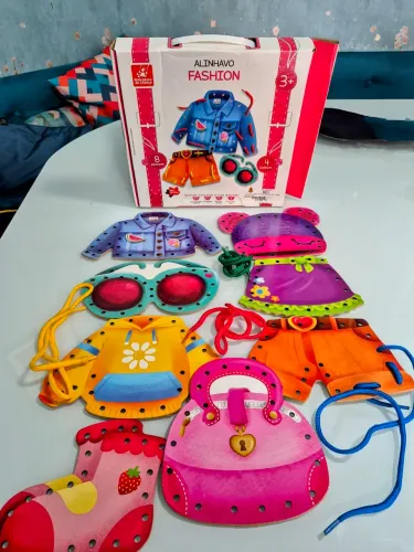 Brinquedo de Alinhavo Fashion - Brincadeira de Criança