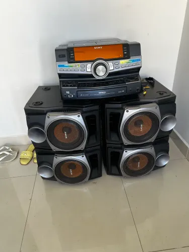 Som Sony Zux9 