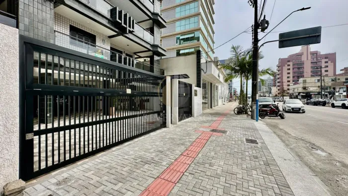 Apartamento à Venda no Centro de Guaratuba | 3 Suítes
