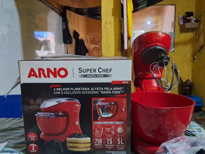 Batedeira planetária Arno 5L