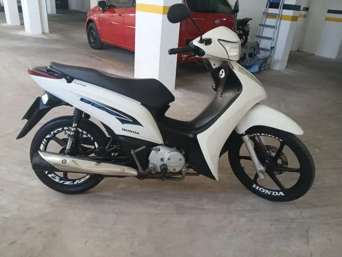 Biz EX 125cc ano 2014 cor Branca