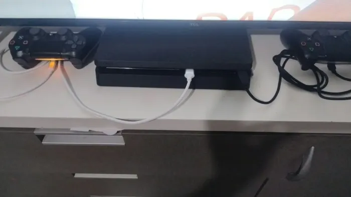 Playstation 4 slim