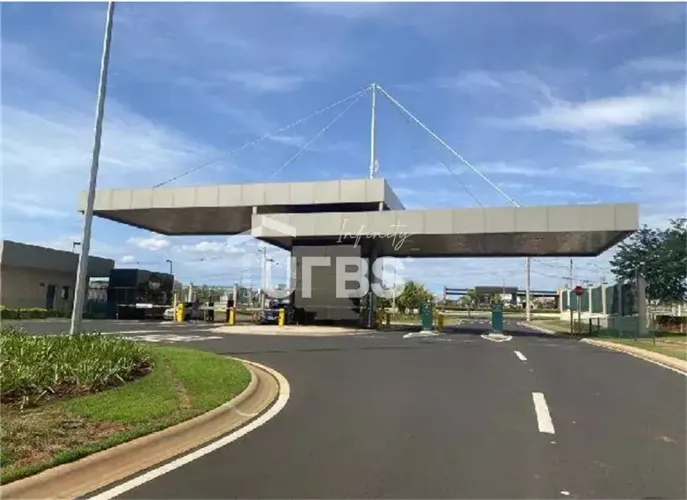 Terreno em condomínio com 654m² à venda no Cyrela Buritis