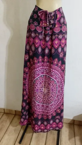 Saía longa estampada tamanho G marca enfim