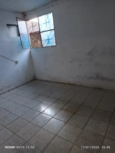 Casa na santa Lúcia próximo da principal do cleto