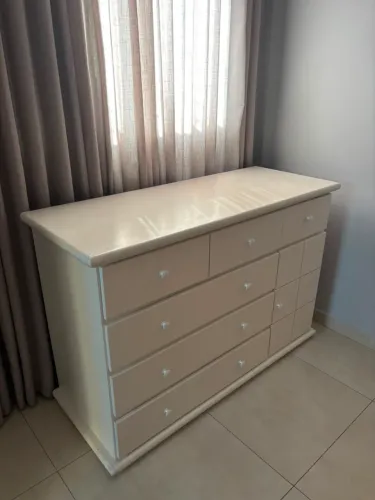 Jogo de quarto cama de solteiro com colchão e cômoda