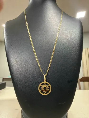 Cordão de ouro  