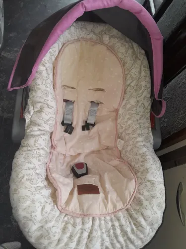 Vendo bebê conforto cosco