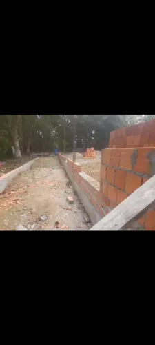 Vendo este terreno, localizado na BR 174 km 21 na entrada do pau rosa da casa iniciada,
