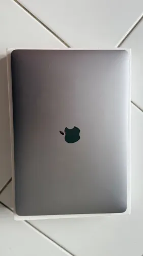 MacBook Air M1 2020 8GB 256GB Caixa e Carregador Original