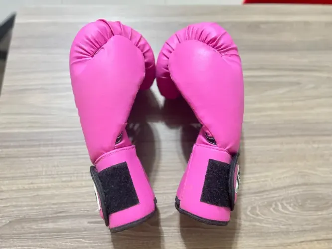 Luva de Boxe e Muay Thai Fheras Rosa - Par Conservado
