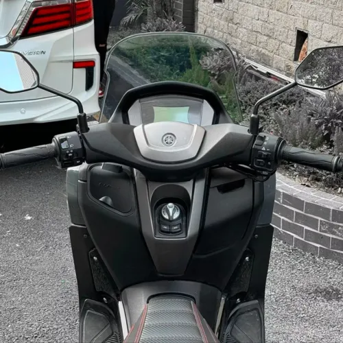 Bolha preto fosco Yamaha Nmax