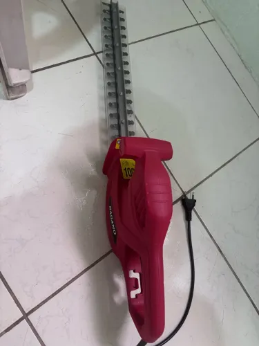 Aparador cerca viva elétrico