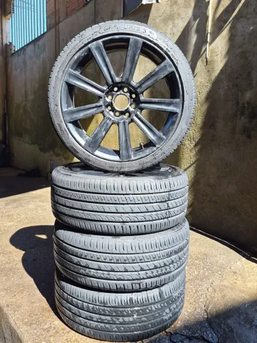 RODAS 17 COM PNEUS NOVOS 205.40-17