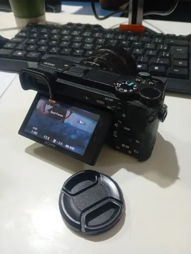Câmera Sony A6500