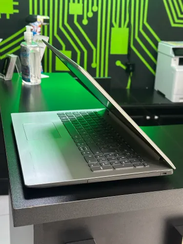 Notebook Lenovo IdeaPad B330 | i3 7ª Geração | 8GB RAM | SSD 240GB | Windows 11 Pro
