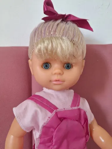 Boneca Bela cantora
