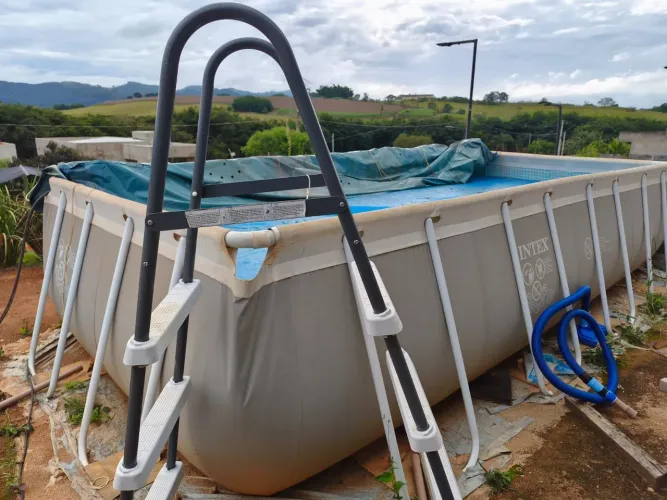 PISCINA ESTRUTURAL RETANGULAR DA INTEX COMPLETA