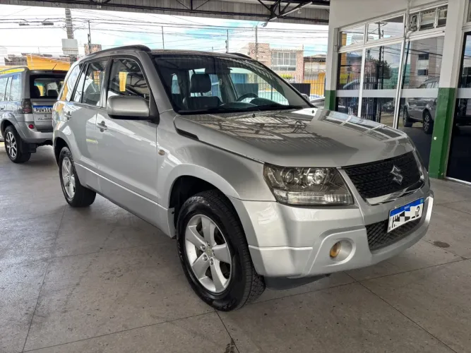 Suzuki Grand Vitara 2.0 16V 4x2/4x4 5P Aut. 2011
